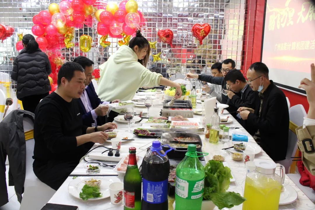 凝心聚力，蓄势待发|高能计算机春日团建，让我们“轰趴”起来！(图6)